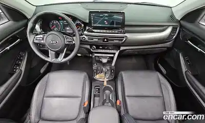 Kia Seltos 2021 1.6 Автомат в Москве № 121425, миниатюра 5