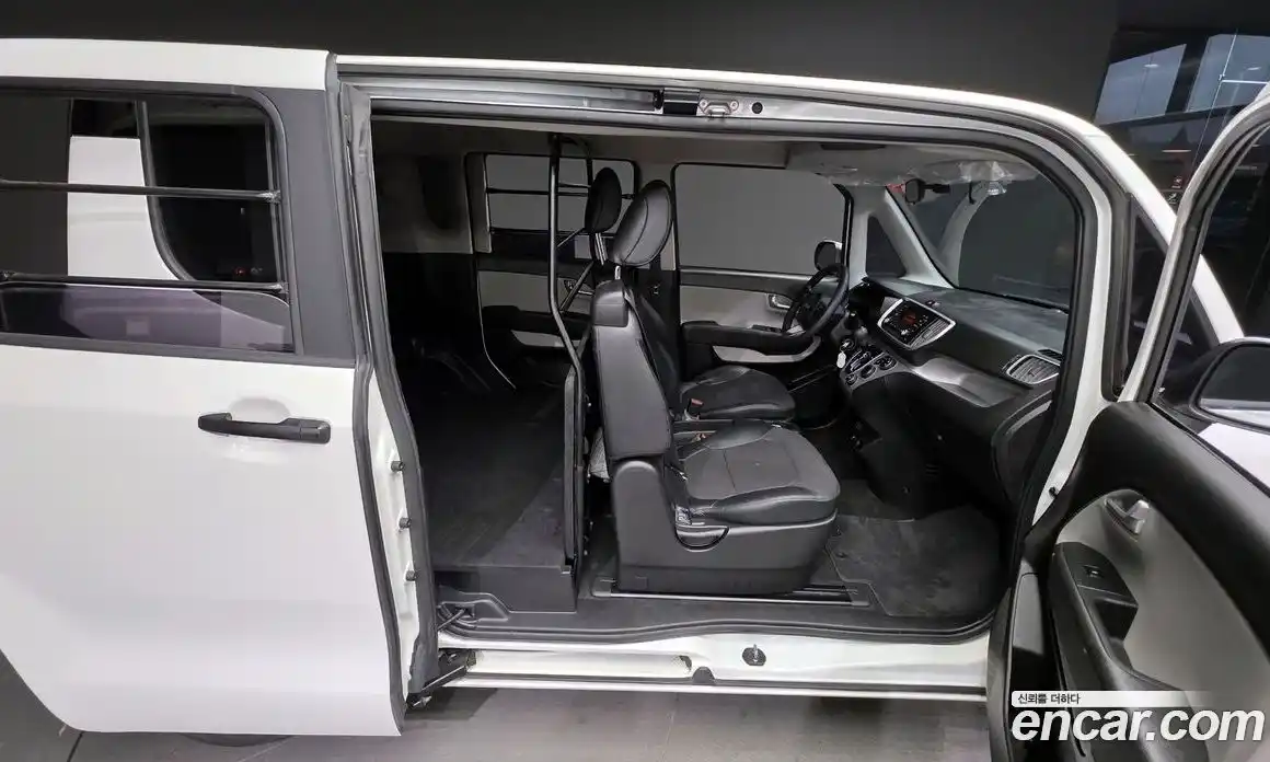 Kia Ray 2022 1.0 Автомат в Москве № 122154, фото 14