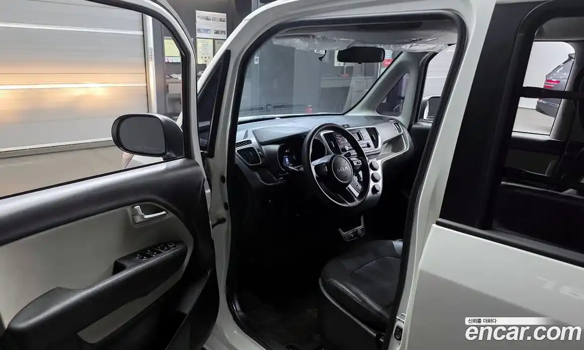 Kia Ray 2022 1.0 Автомат в Москве № 122154, фото 20