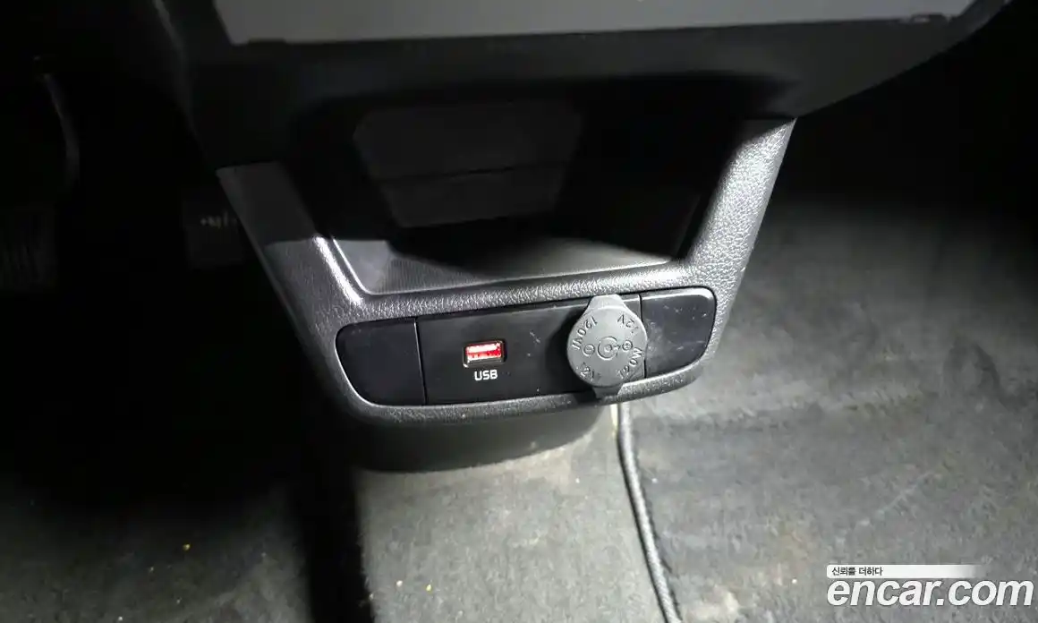 Kia Ray 2022 1.0 Автомат в Москве № 122154, фото 6