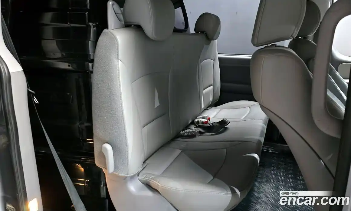 Hyundai Starex 2021 2.5 Автомат в Москве № 123661, фото 12