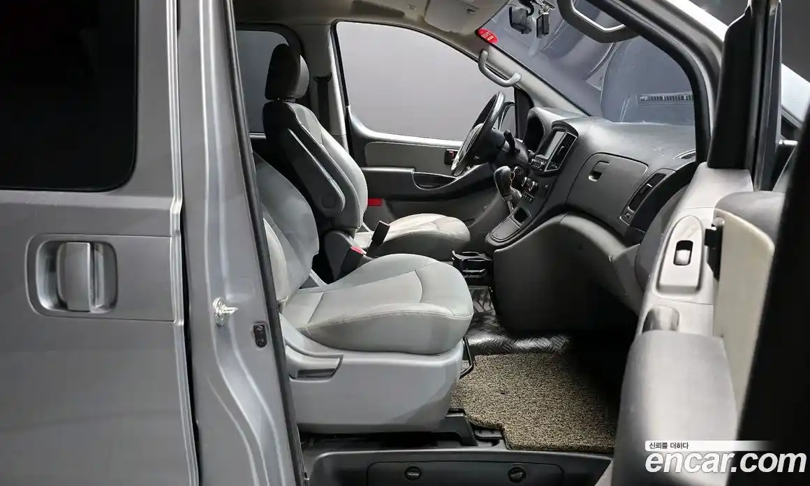 Hyundai Starex 2021 2.5 Автомат в Москве № 123661, фото 20