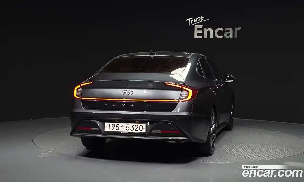 Hyundai Sonata 2023 2.0 Автомат в Москве № 124937, фото 3