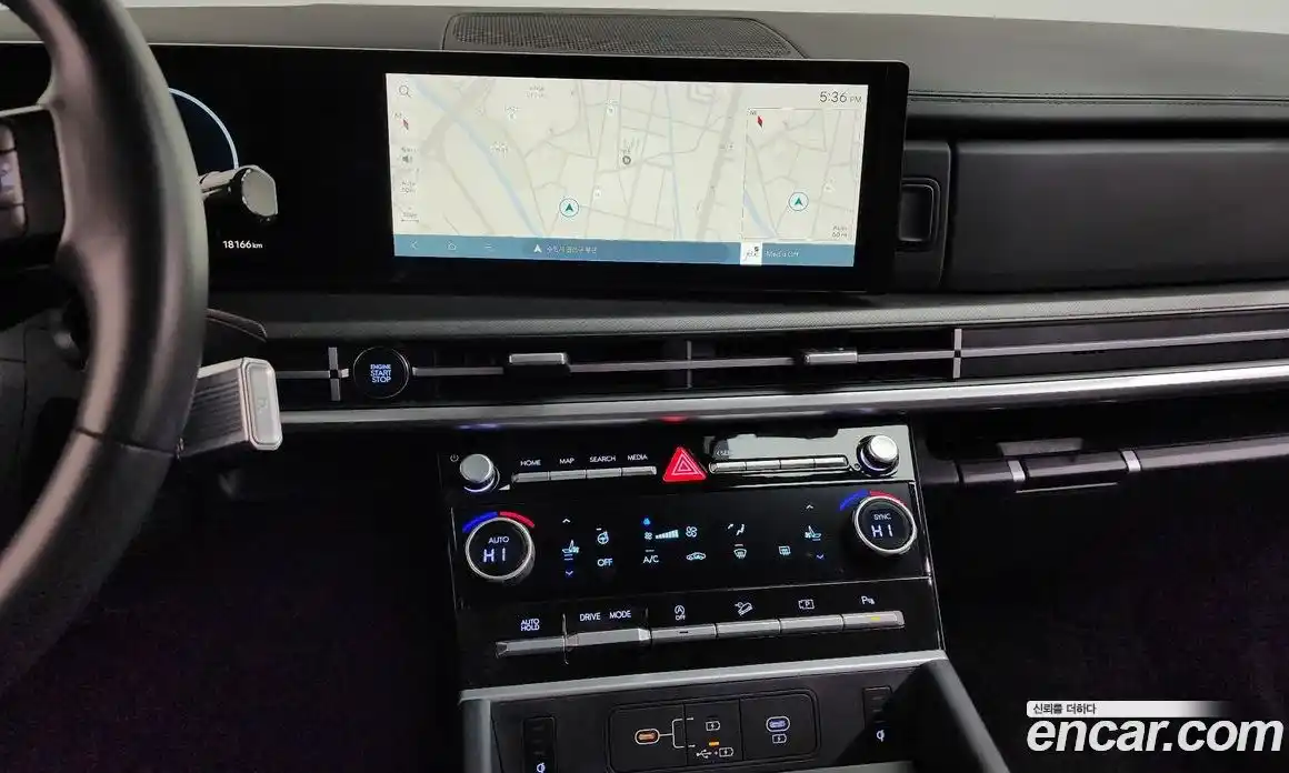 Hyundai Santa Fe 2024 2.5 Автомат в Москве № 126582, фото 13