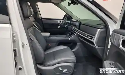 Hyundai Santa Fe 2024 2.5 Автомат в Москве № 126582, миниатюра 9