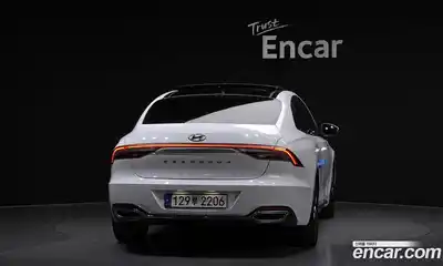 Hyundai Grandeur 2023 2.5 Автомат в Москве № 126888, миниатюра 4