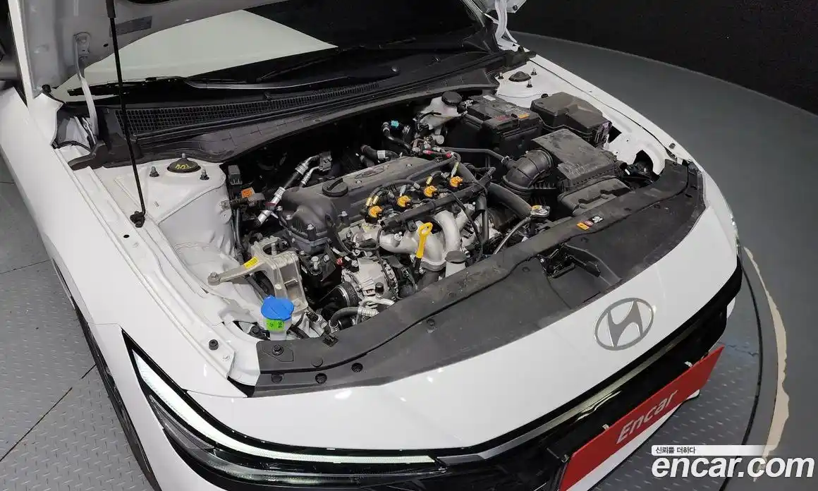 Hyundai Avante 2025 1.6 Автомат в Москве № 129766, фото 3