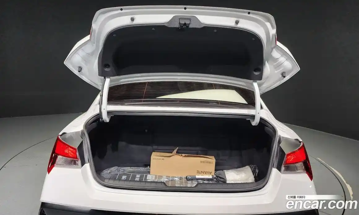 Hyundai Avante 2025 1.6 Автомат в Москве № 129766, фото 5