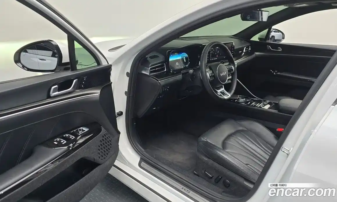 Kia K5 2023 2.0 Автомат в Москве № 131858, фото 8