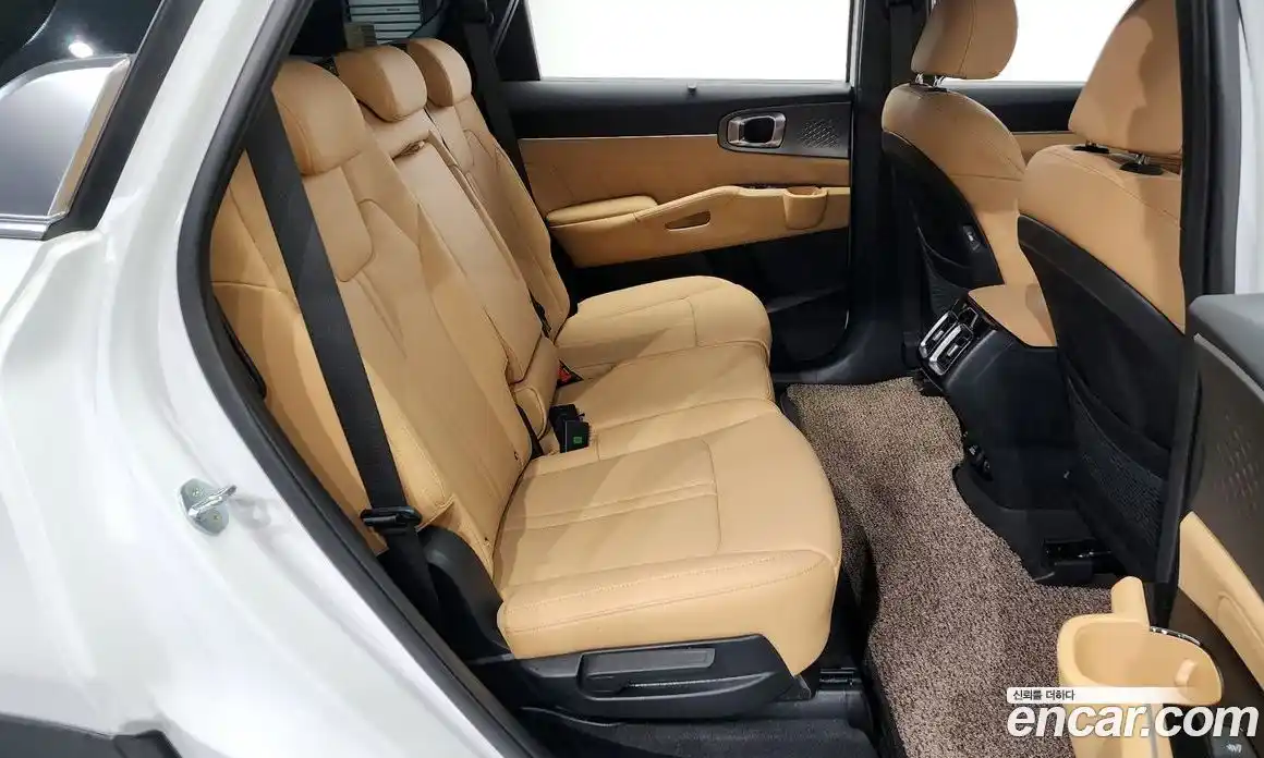 Kia Sorento 2022 1.6 Автомат в Москве № 132272, фото 12