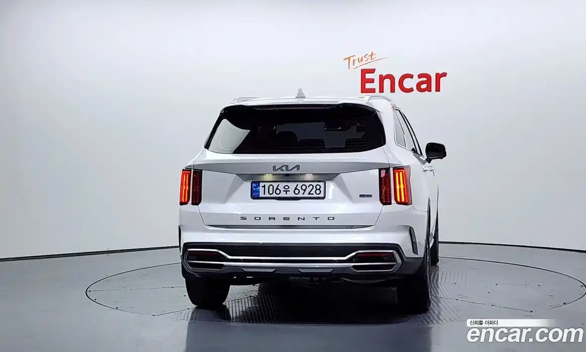 Kia Sorento 2022 1.6 Автомат в Москве № 132272, фото 4