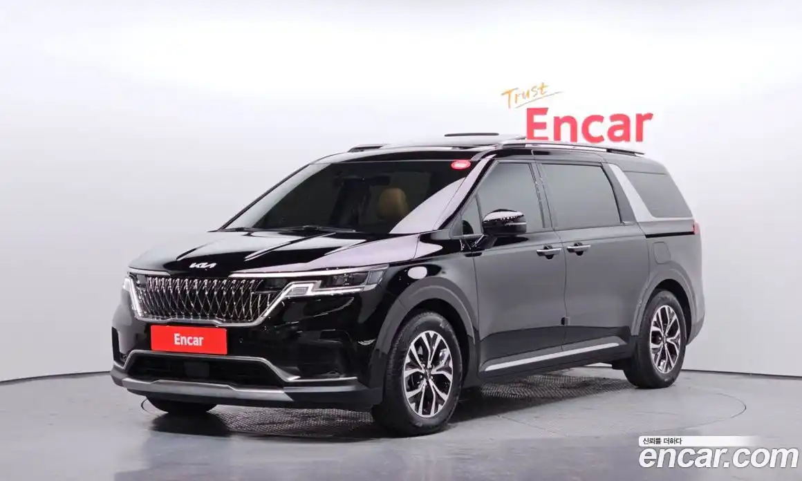 Kia Canival 2023 3.5 Автомат в Москве № 133034, фото 3