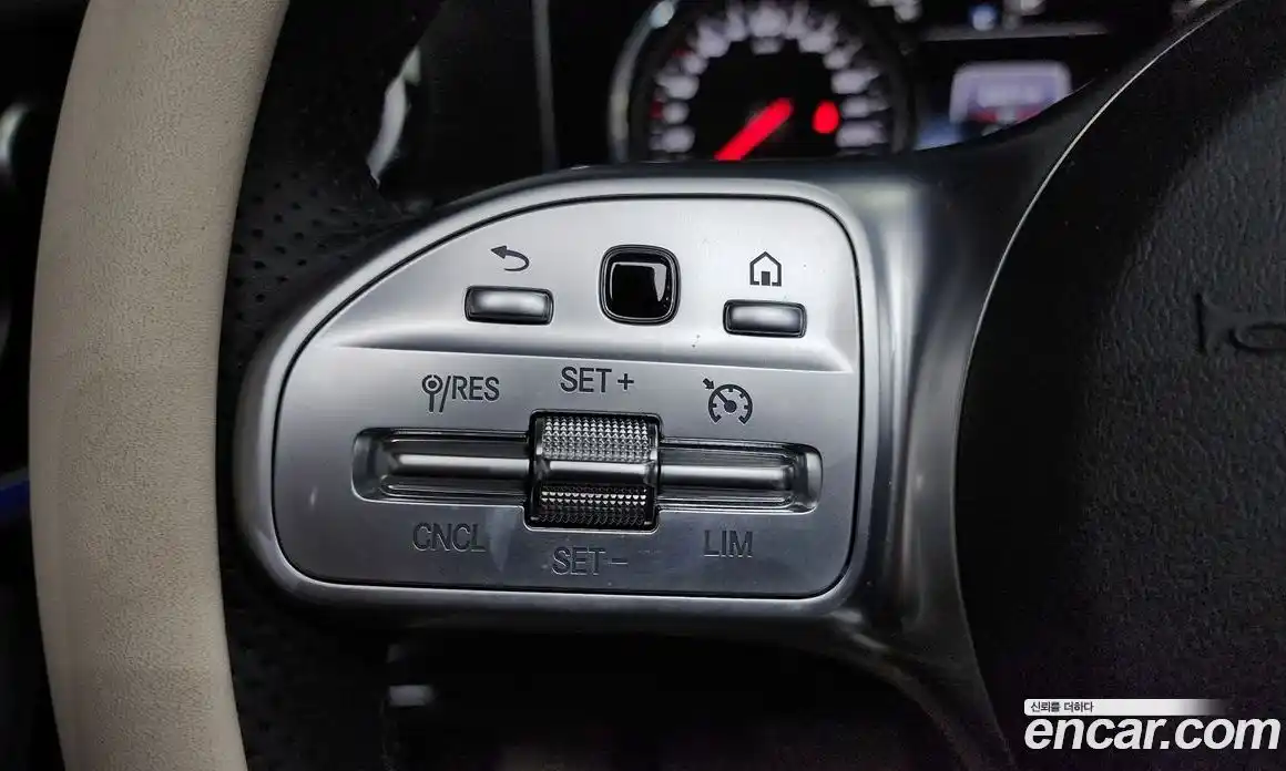 Mercedes-Benz E-Class 2019 1.9 Автомат в Москве № 135894, фото 3