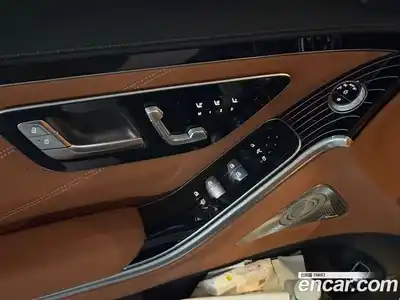 Mercedes-Benz S-Class 2024 4.0 Автомат в Москве № 136586, миниатюра 5