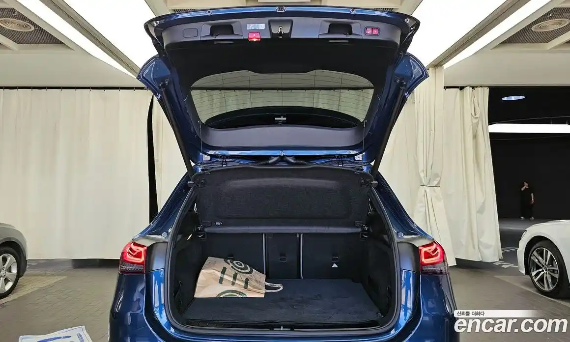 Mercedes-Benz EQA 2022 0.2 Автомат в Москве № 137304, фото 20