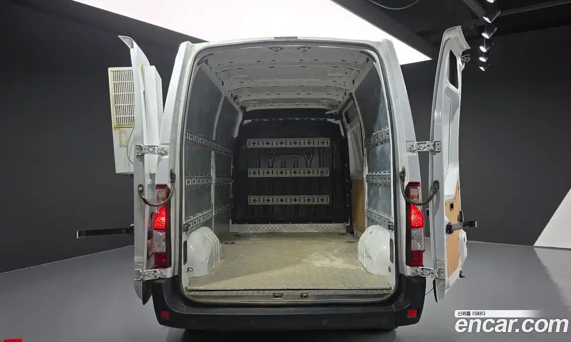 Renault Master 2019 2.3 Механическая в Москве № 140864, фото 17