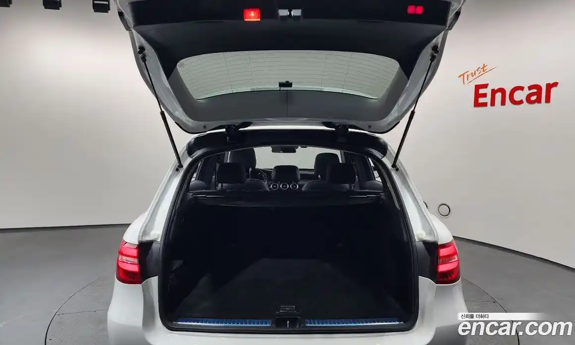 Mercedes-Benz GLC-Class 2019 2.0 Автомат в Москве № 141609, фото 15