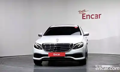 Mercedes-Benz E-Class 2020 2.0 Автомат в Москве № 143169, миниатюра 3
