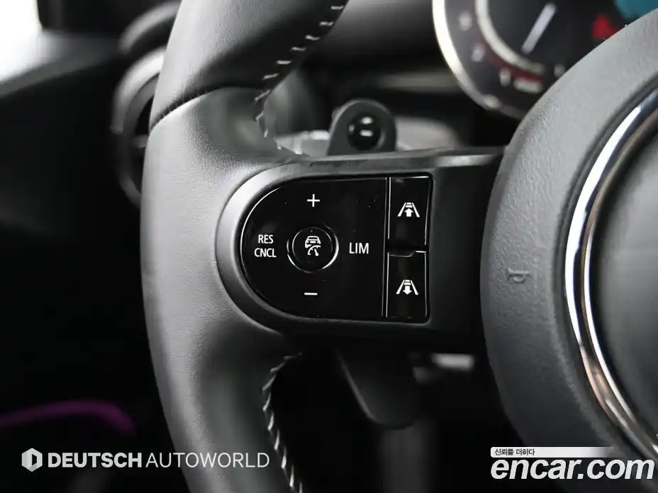 Mini Cooper 2023 2.0 Автомат в Москве № 147100, фото 16