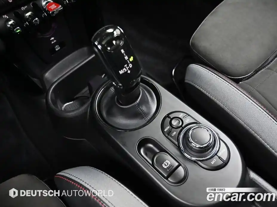 Mini Cooper 2023 2.0 Автомат в Москве № 147100, фото 9