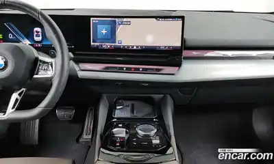 BMW 5-Series 2025 2.0 Автомат в Москве № 157438, миниатюра 3