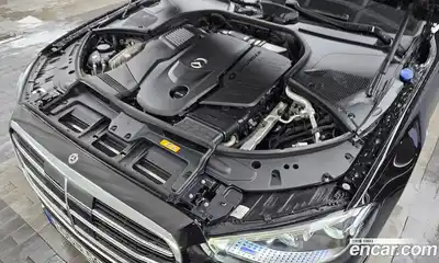Mercedes-Benz S-Class 2021 2.9 Автомат в Москве № 160427, миниатюра 2
