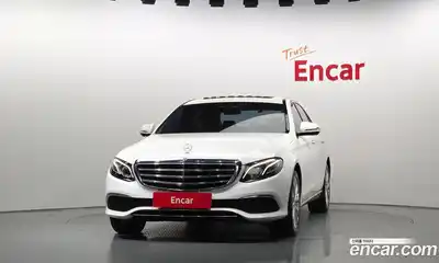Mercedes-Benz E-Class 2019 2.0 Автомат в Москве № 161486, миниатюра 4