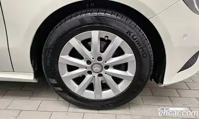 Mercedes-Benz A-Class 2014 1.8 Автомат в Москве № 161837, миниатюра 5