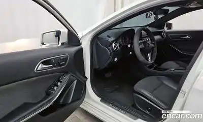 Mercedes-Benz A-Class 2014 1.8 Автомат в Москве № 161837, миниатюра 10