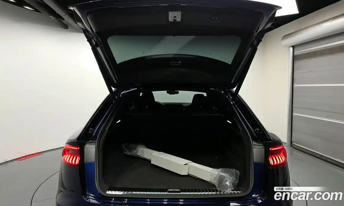 Audi Q8 2022 3.0 Автомат в Москве № 162910, фото 13