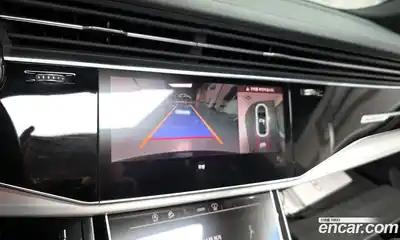 Audi Q8 2022 3.0 Автомат в Москве № 162910, миниатюра 2