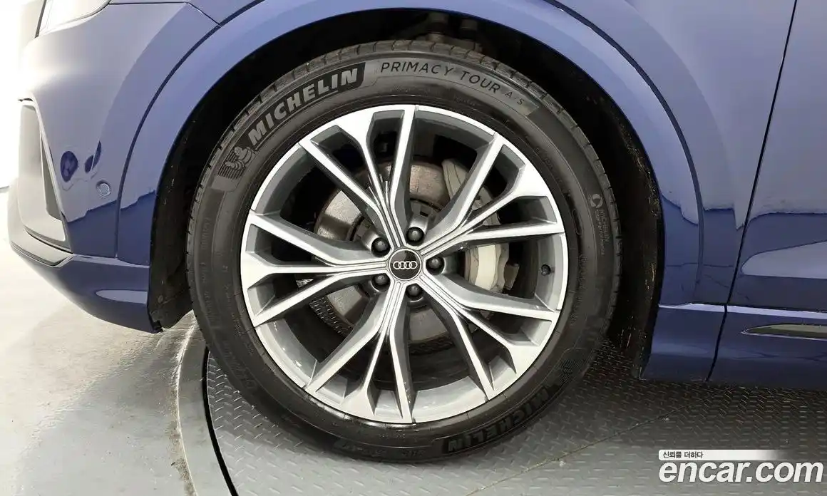 Audi Q8 2022 3.0 Автомат в Москве № 162910, фото 4