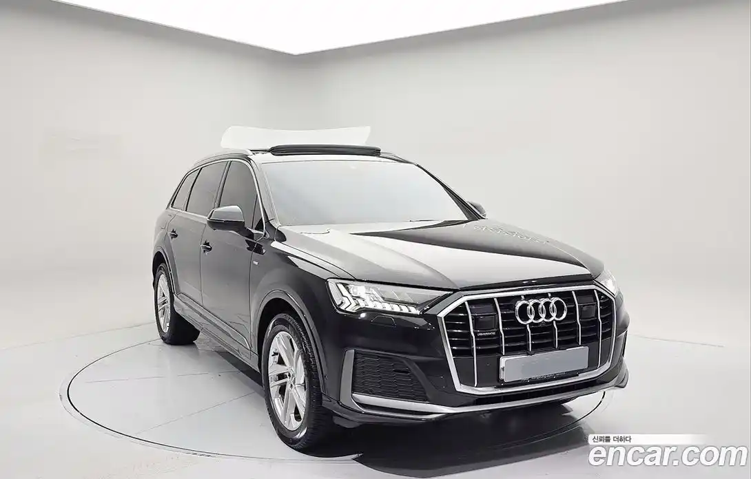 Audi Q7 2020 3.0 Автомат в Москве № 163971, фото 3