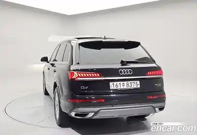 Audi Q7 2020 3.0 Автомат в Москве № 163971, миниатюра 4