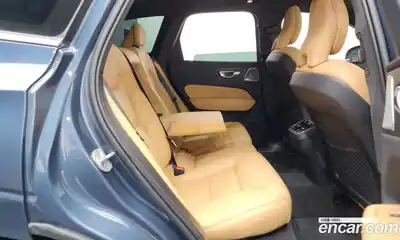 Volvo XC60 2024 2.0 Автомат в Москве № 164208, миниатюра 12