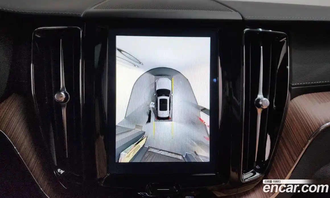 Volvo XC60 2024 2.0 Автомат в Москве № 164208, фото 15