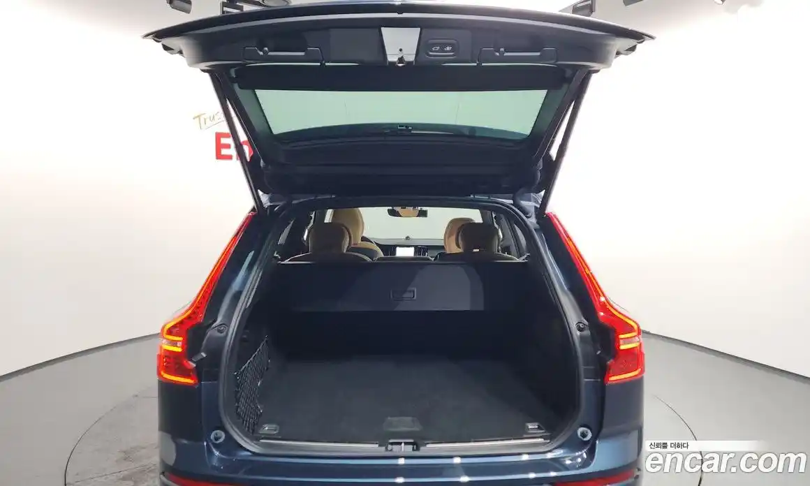 Volvo XC60 2024 2.0 Автомат в Москве № 164208, фото 20