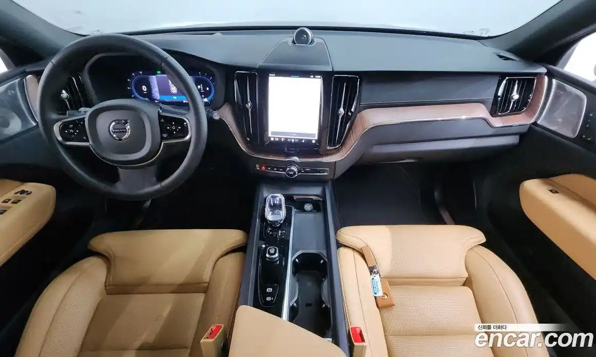 Volvo XC60 2024 2.0 Автомат в Москве № 164208, фото 7