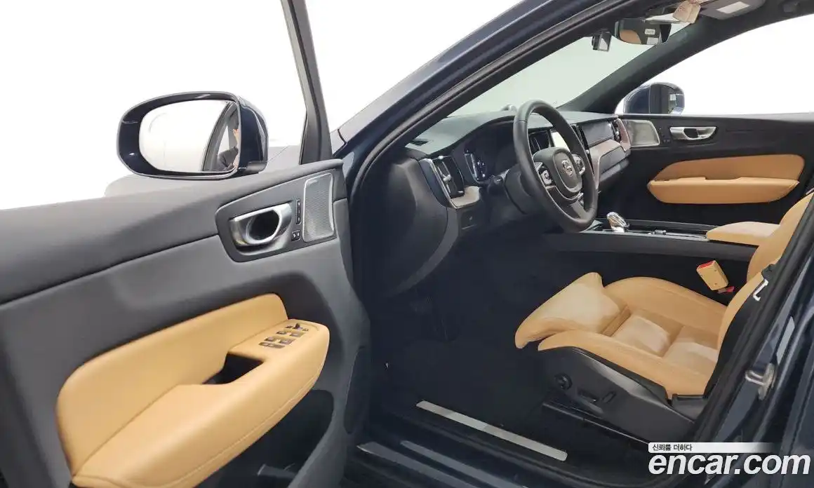 Volvo XC60 2024 2.0 Автомат в Москве № 164208, фото 10