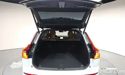 Volvo XC60 2025 2.0 Автомат в Москве № 164210, миниатюра 12