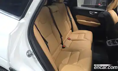 Volvo XC60 2025 2.0 Автомат в Москве № 164210, миниатюра 4