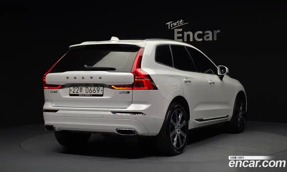 Volvo XC60 2019 2.0 Автомат в Москве № 164682, фото 14