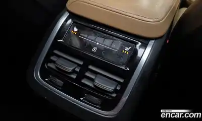 Volvo XC60 2019 2.0 Автомат в Москве № 164682, миниатюра 2