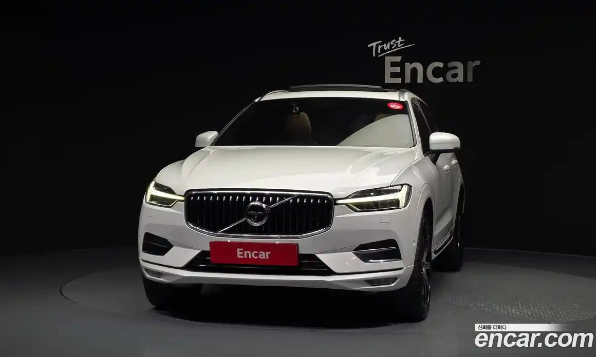 Volvo XC60 2019 2.0 Автомат в Москве № 164682, фото 4