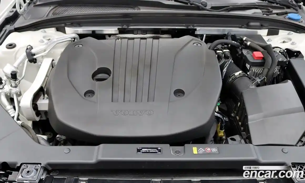 Volvo V60 2021 2.0 Автомат в Москве № 164845, фото 6