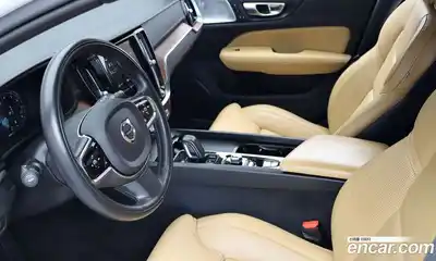 Volvo V60 2021 2.0 Автомат в Москве № 164845, миниатюра 10