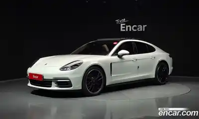 Porsche Panamera, 2018