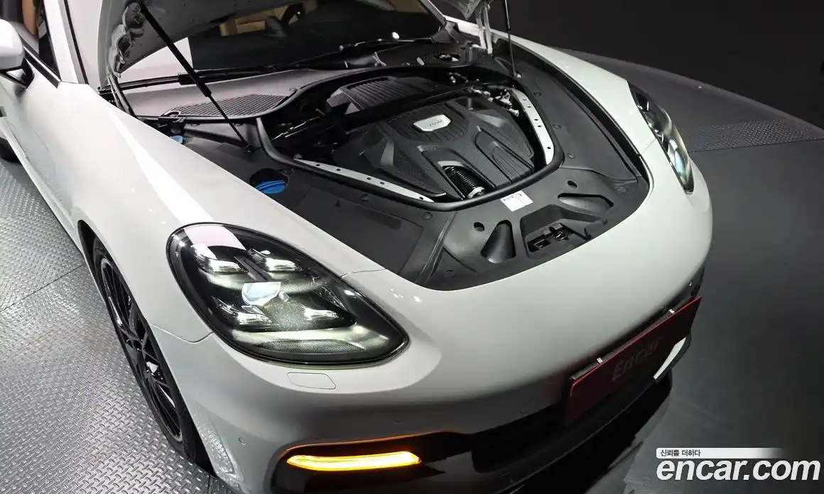 Porsche Panamera 2018 3.0 Автомат в Москве № 165458, фото 6