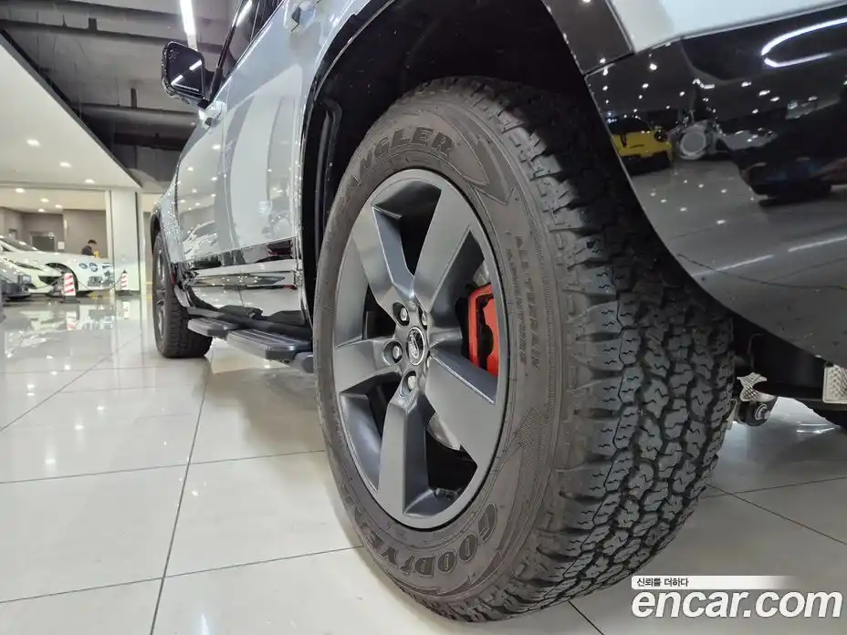 Land Rover Defender 2024 3.0 Автомат в Москве № 166022, фото 20