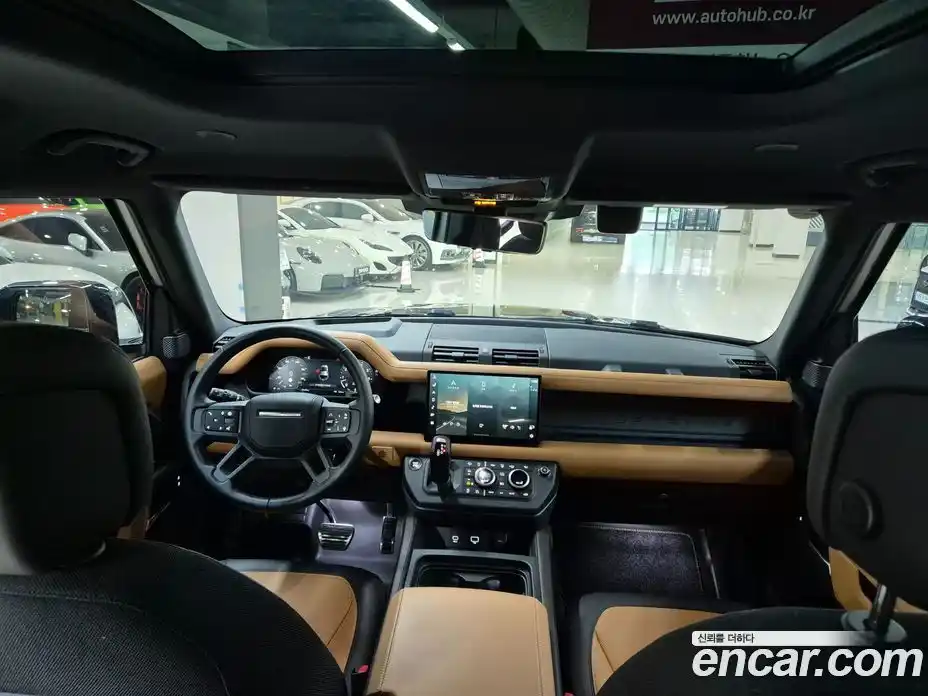 Land Rover Defender 2024 3.0 Автомат в Москве № 166022, фото 7